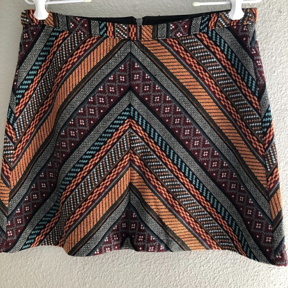 Forever 21 Mini Skirt Women's size L Black Red & Green Boho Aztec Stripe NWT's